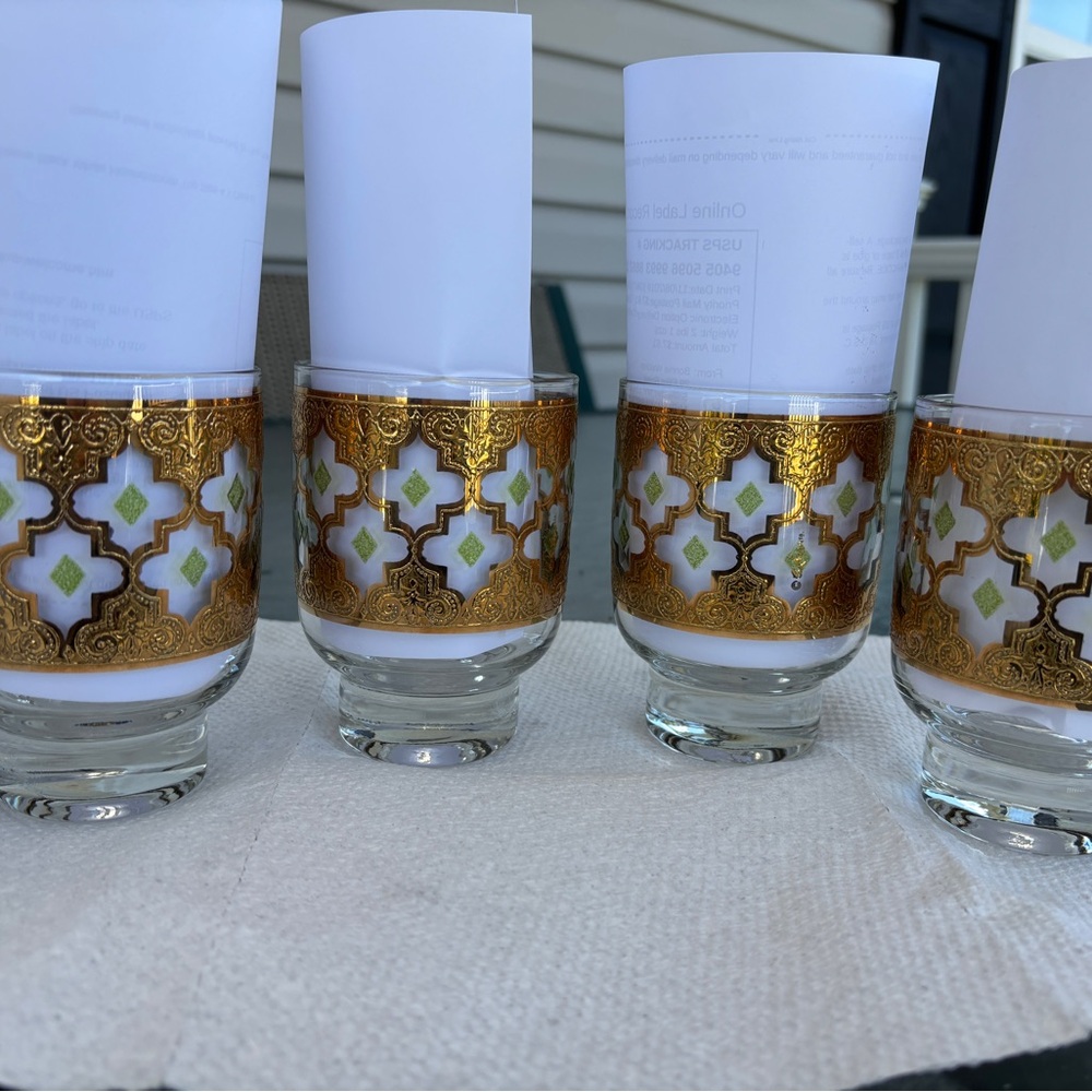 1950s set of 4 Culver Valencia Footed Cocktails Glasses.